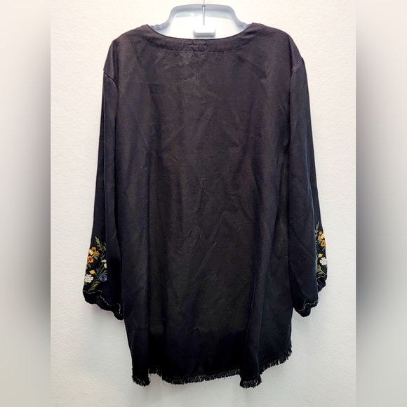 REBA Women'sSizeXL 3/4 Split V-neck Floral Embroidered Peasant Tunic - Picture 12 of 12